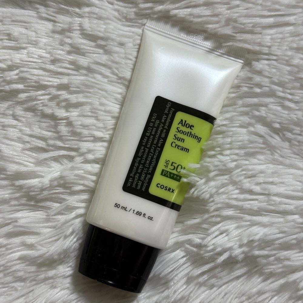 COSRX Aloe Soothing Sun Cream 50ML Brand New - Picture 4 of 6